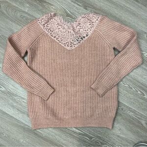 Vero Moda Lace V-neck Ribbed Knit in Dust Pink